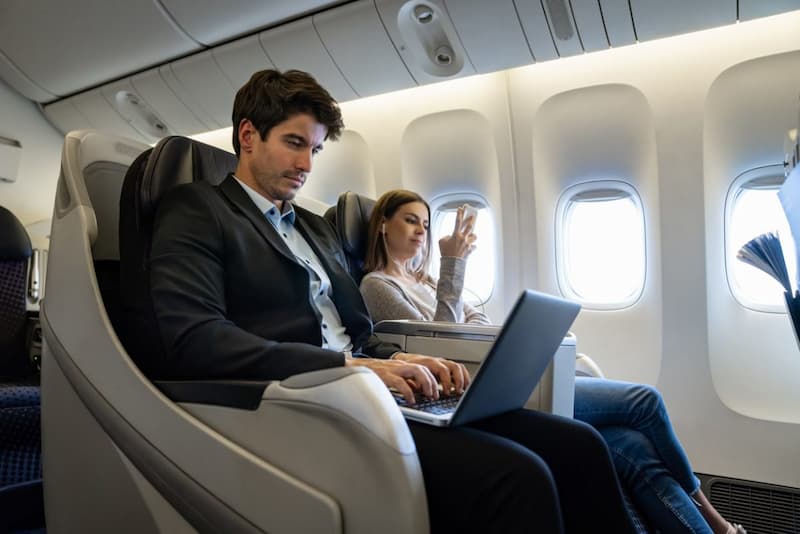 Can You Bring A Laptop On A Plane Everything You Need To Know